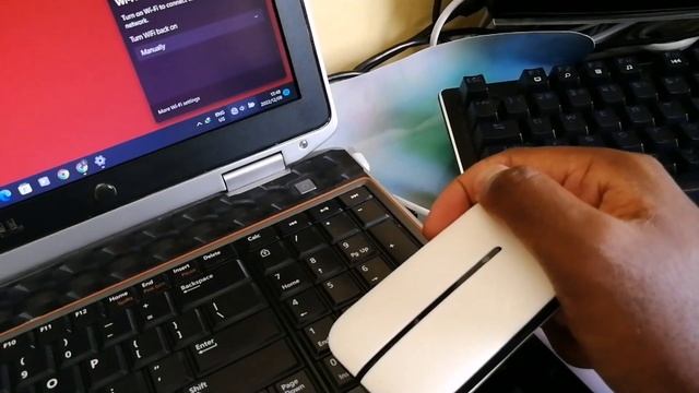 Huawei Mobile WiFi Router and Configuration (E5576-606) смотреть онлайн
