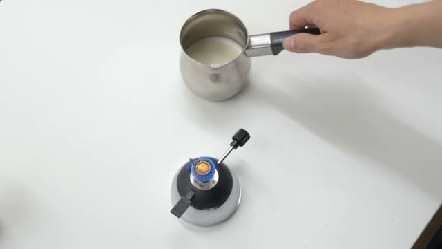 How To Make Flat White At Home (Using The AeroPress) смотреть онлайн