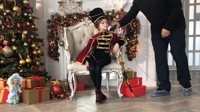 Nutcracker 2018. ФОТОСЕССИЯ с участием СуперСОФИ в стиле " Щелкунчик " смотреть онлайн