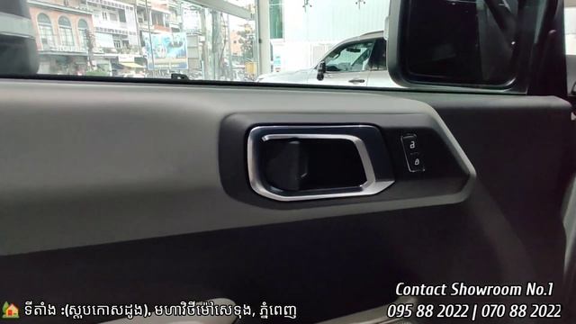 2022 Ford Bronco Iconic Silver Metallic Color | Exterior and Interior Walkaround смотреть онлайн