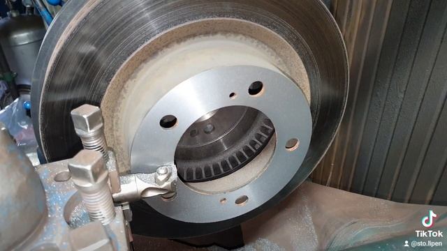Проточка тормозных и литых дисков. смотреть онлайн