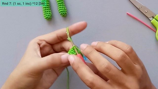 Mini grinch crochet (1/3) | Amigurumi Tutorial @Mini_Dolly смотреть онлайн