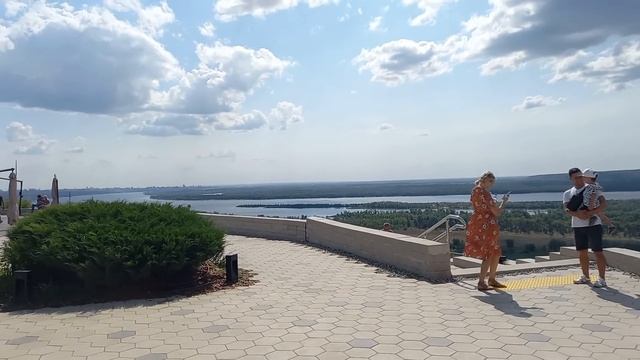 Одно из самых красивых мест Самары // У нас гости смотреть онлайн