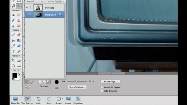 Learn Photoshop Elements - Embed yourself in a television смотреть онлайн