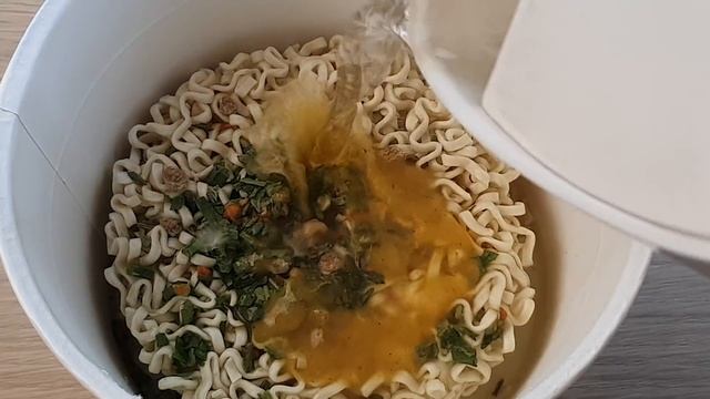 BIGBON MAX СО ВКУСОМ КУРИЦЫ - ОЧЕНЬ ВКУСНАЯ ЛАПША! смотреть онлайн
