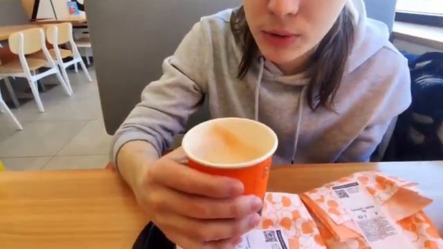 Таёжный чай и внеплановый обзор флэт уайта из Додо смотреть онлайн