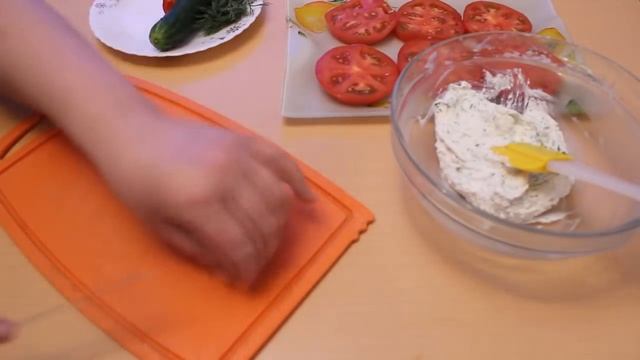 СУПЕР ЗАКУСКА , СМЕТАЕТСЯ ПЕРВАЯ СО СТОЛА ! смотреть онлайн