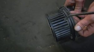 VW-TIGUAN-КАК СНЯТЬ МОТОРЧИК ПЕЧКИ И ЕЩЕ...