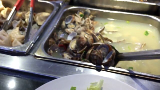 #61.Что кидаем в наш желудок в Америке за 20$?Ешь сколько влезет!А сколько влезет? смотреть онлайн