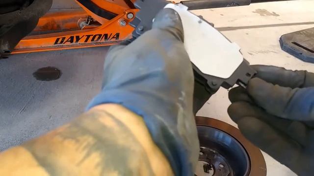 2014 toyota highlander rear brake pads and rotors replacement смотреть онлайн