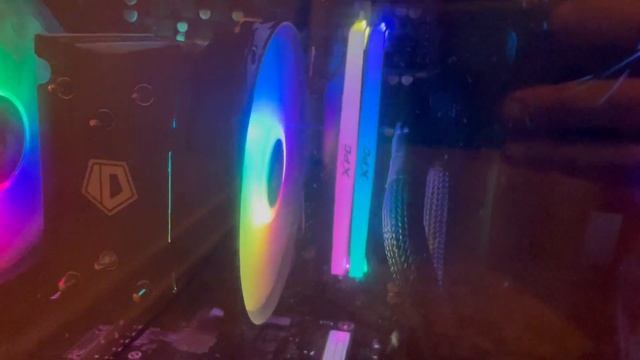 Оперативная память A-Data XPG SPECTRIX D41 RGB смотреть онлайн