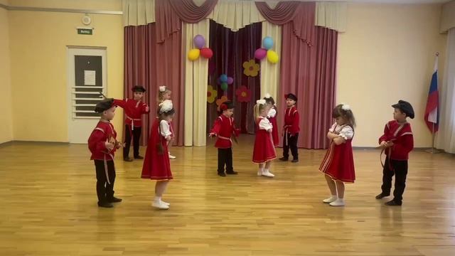 ГБОУ Школа № 1080 ДО 9 Коллектив «Доброходики» - танец «Я на балалаечку» смотреть онлайн