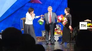 Венера Ганиева “Яратыгыз!” җырын башкара