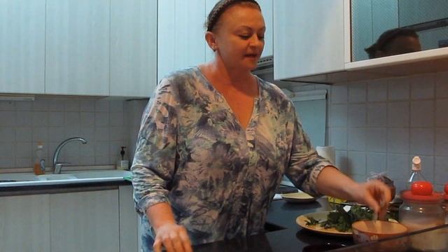 Как я БОРЩЕЦ натанцевала: гопак + сиртаки и немного о футболе. Крыша едет неспеша) История 86. смотреть онлайн