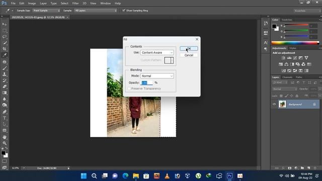 How to fill empty parts of any photo using Photoshop English tutorial |Triangle photo editing| смотреть онлайн