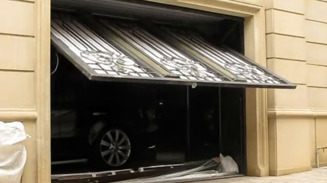 Подъемно поворотные ворота