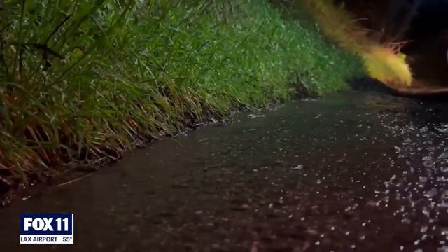 Malibu road closures caused by falling boulders смотреть онлайн