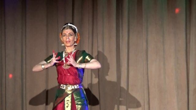 Индийские Танцы Инесса Белова(Домжур,11 апреля 2015) смотреть онлайн