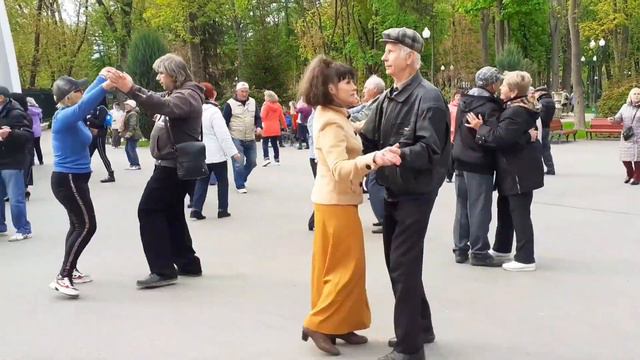 НЕПОКОРНАЯ! ТАНЦЫ ХАРЬКОВ СЧАСТЛИВЫЕ ДНИ смотреть онлайн