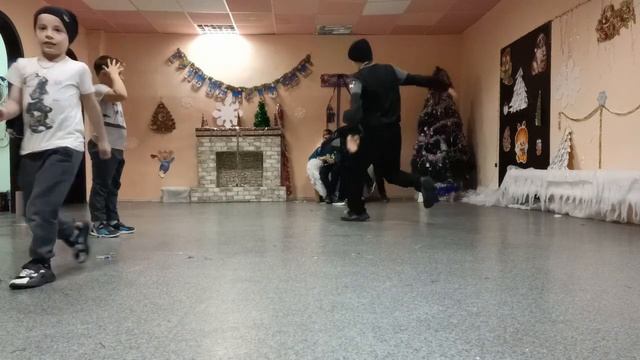 Брейк данс в городе Волгодонск В16 смотреть онлайн