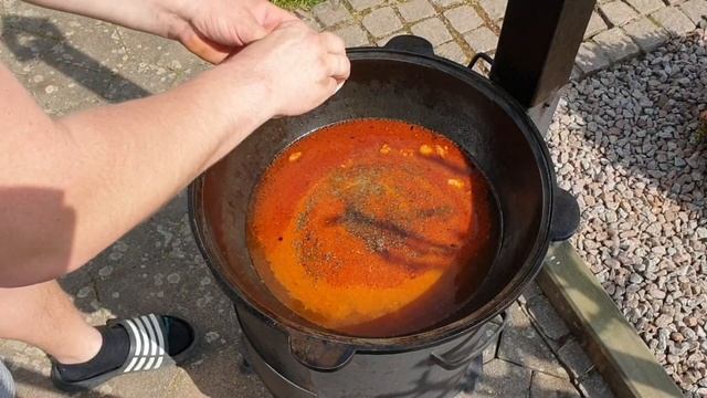 Узбекский Суп "Угра" в Казане на Костре смотреть онлайн