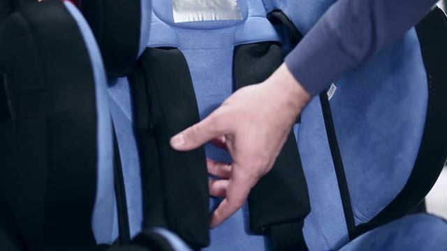 Кампания "По правилам". Детские удерживающие устройства - о правильном выборе и установке. смотреть онлайн