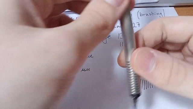 Обзор перьевой ручки Lamy Logo