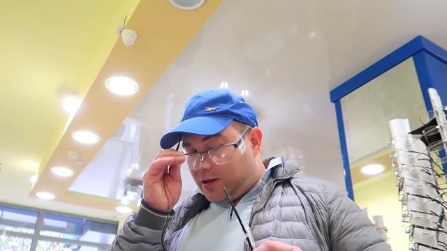 Гуляем по дворам Моего Детства / Выбираю себе Новые Очки. смотреть онлайн