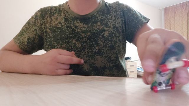 фингер скейт+4! трюка смотреть онлайн