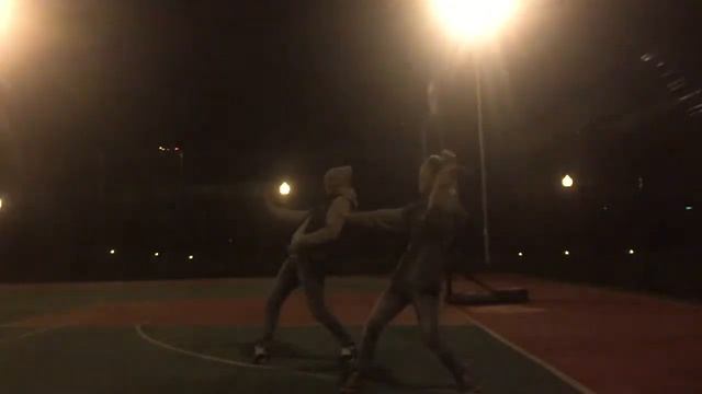 Танцы на улице, замедленные танцы, танцуй смотреть онлайн
