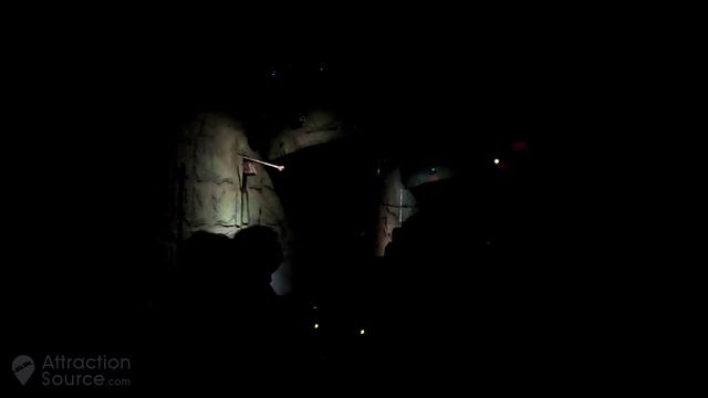 Tomb Blaster [4K] On Ride POV - Chessington World of Adventures смотреть онлайн