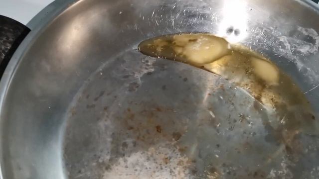 Одна в деревне. Деревенская Доля. Жарю картошку на сале. смотреть онлайн