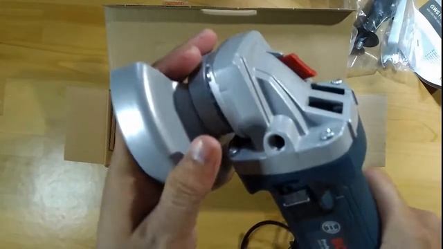 Mesin Gerinda Tangan Angle Grinder 4" Bosch GWS 900-100 S смотреть онлайн