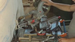 Идеальная заусовка 45 ° на торцевой пиле