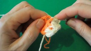 КОВРИК (СИДУШКА) КРЮЧКОМ НА СТУЛ РЕЛЬЕФНЫМИ СТОЛБИКАМИ