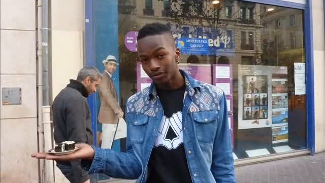 All People Eat Sushi...