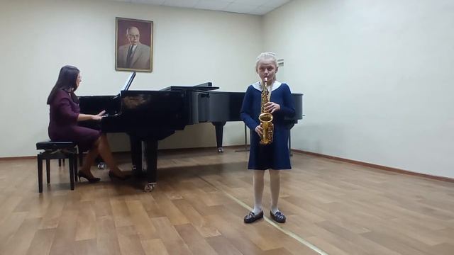 Г. Гладков "Песенка львёнка и черепахи", исполняет ученица 2го класса Лена Куприенко смотреть онлайн