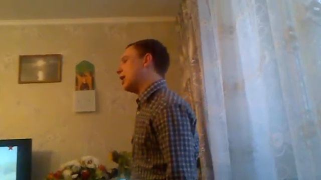 Молодой "Магомаев". Парень отлично поёт.mp4 смотреть онлайн