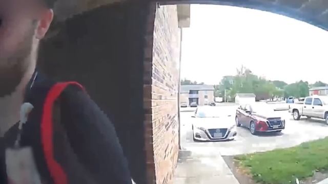 70 НЕВЕРОЯТНЫХ МОМЕНТОВ, СНЯТЫХ НА КАМЕРЫ НАБЛЮДЕНИЯ смотреть онлайн