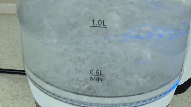 КАК ОЧИСТИТЬ ЧАЙНИК ОТ НАКИПИ ЛЕГКО И БЫСТРО // 100% РЕЗУЛЬТАТ// СРЕДСТВО № 1 ОТ ЛЮБОЙ НАКИПИ смотреть онлайн