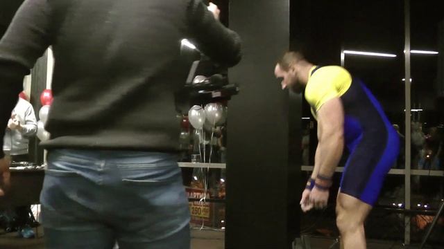 Кто сможет поднять на бицепс 107 кг? смотреть онлайн