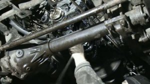 УАЗ .  Снятие поддона . Осмотр шатунов  , вкладышей , коренного подшипника .