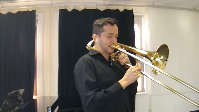 Sinfonia in F - Pergolesi смотреть онлайн