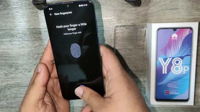 Huawei | Y8p Unboxing & First Look | in Hindi смотреть онлайн