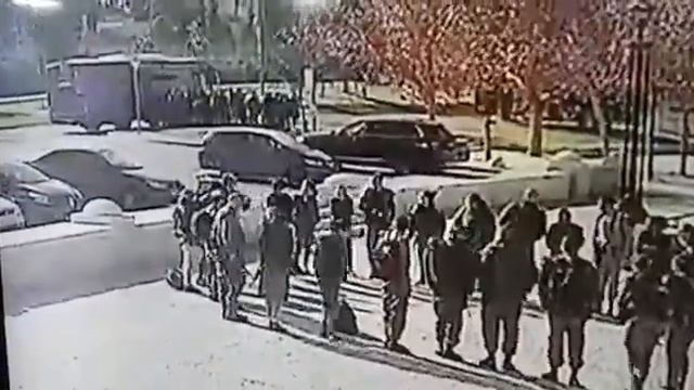 Страшные кадры наезда грузовика- на военнослужащих Израиля . смотреть онлайн