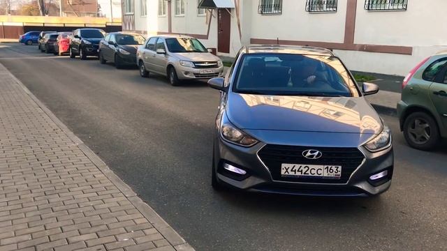 ПАРКОВКА В УЗКОМ ДВОРЕ смотреть онлайн