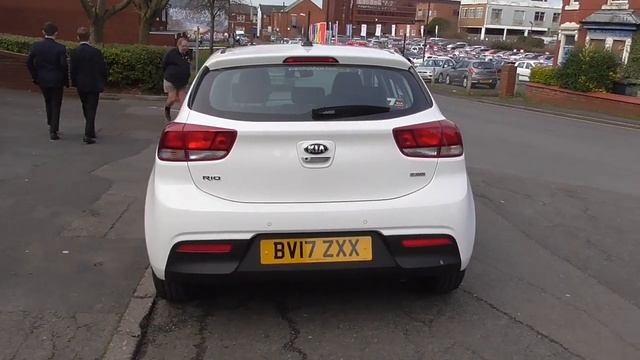 Kia Rio Hatchback 2 1.0P MT ISG MY17 NM U17443 смотреть онлайн