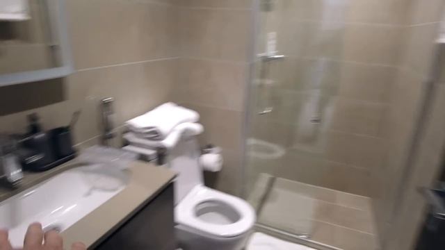 Перелетел в Дубай.