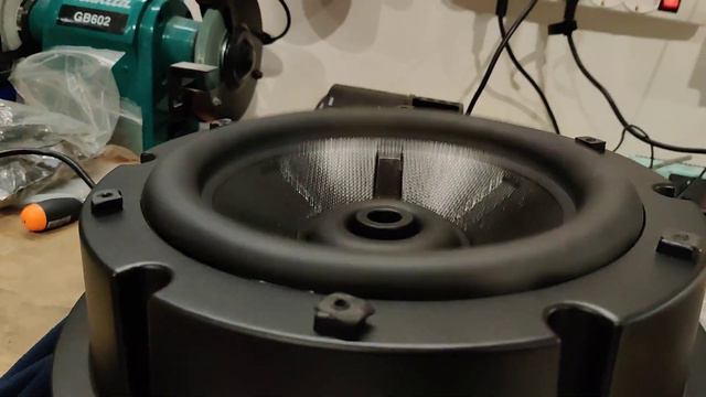 JBL BassPro HUB - Excursion Test (exposed cone) смотреть онлайн