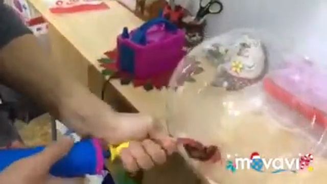 ЛАЙФХАК. КАК ЗАВЯЗЫВАТЬ УЗЕЛ НА ШАРАХ БОБО ВМЕСТЕ С ИГРУШКОЙ ИЗ ФАЛЬГИ. смотреть онлайн